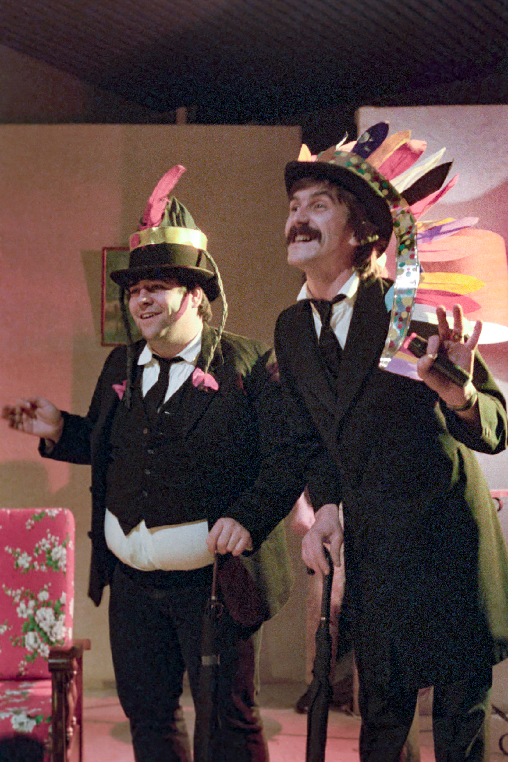 Le Bal des Voleurs de Jean Anouille. Mise en scène Emile Sanchis. Atelier théâtre du Chantou. Janvier 1984