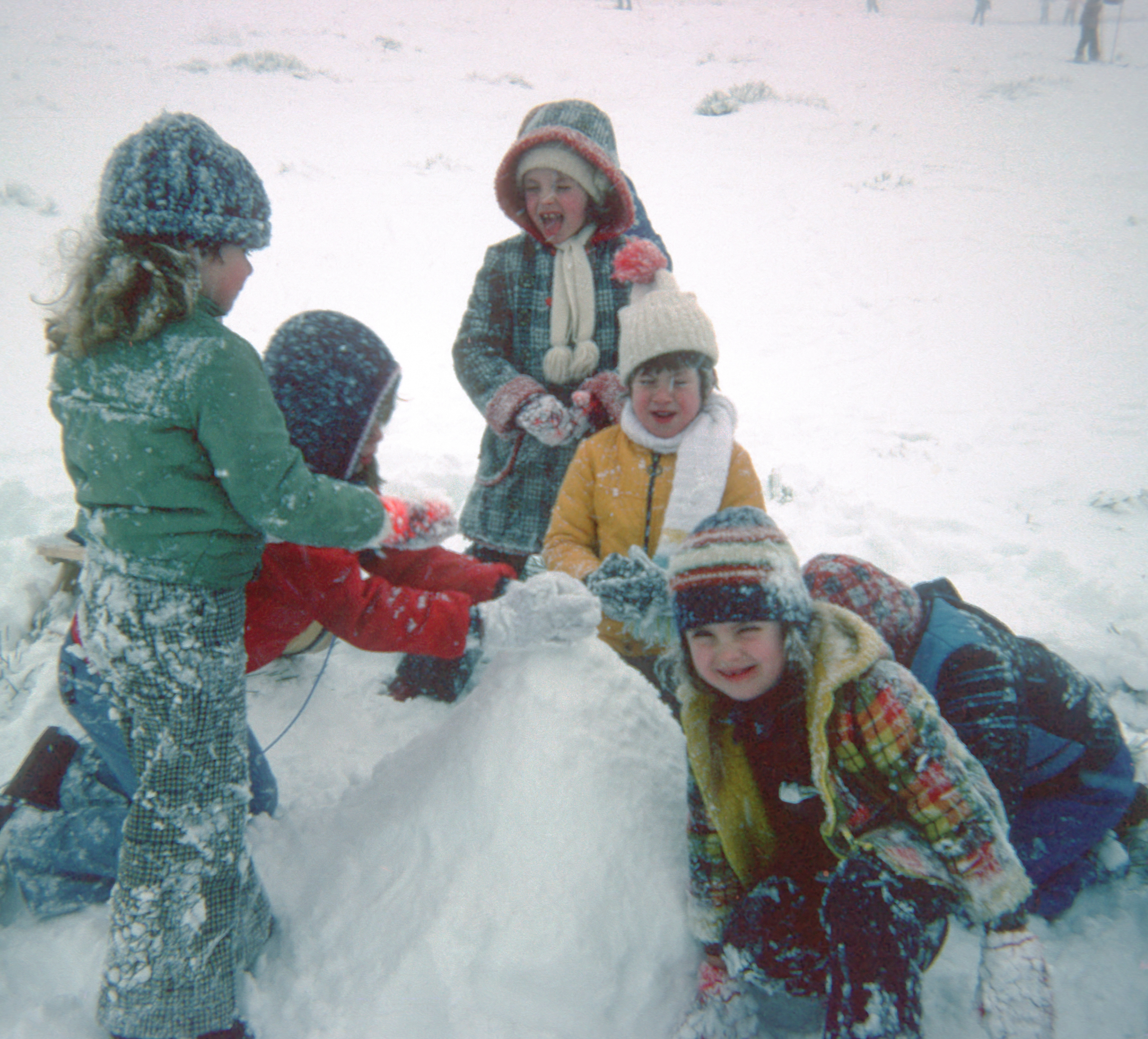 Chantou, sortie ski à Bagnols, février 1977